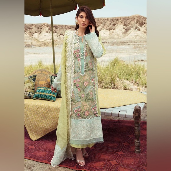 Saira Shakira 3 pc outfit. Pakistani Designer dress - Picture 1 of 2